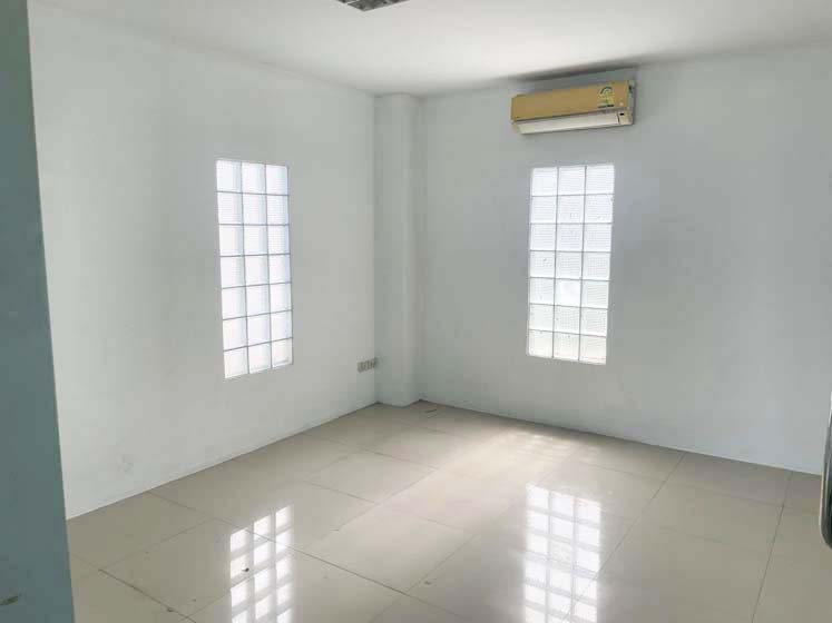 Office For Rent in Lat Phrao 